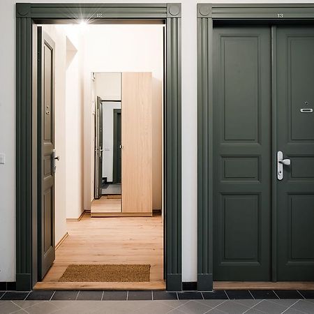 Apartment Gesse Brezinova Prag Exteriör bild