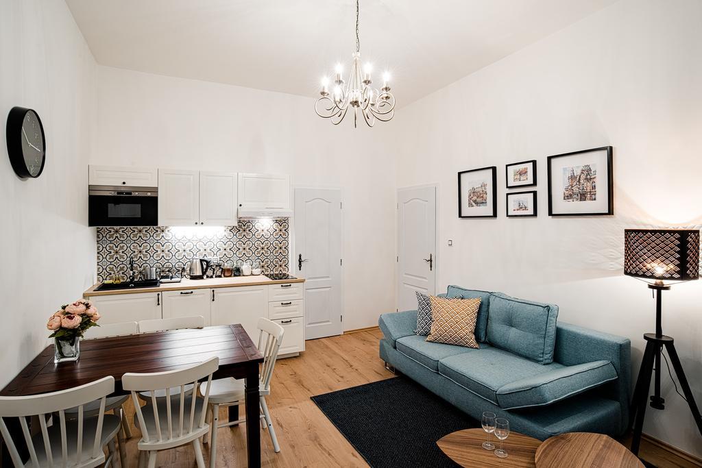 Apartment Gesse Brezinova Prag Exteriör bild