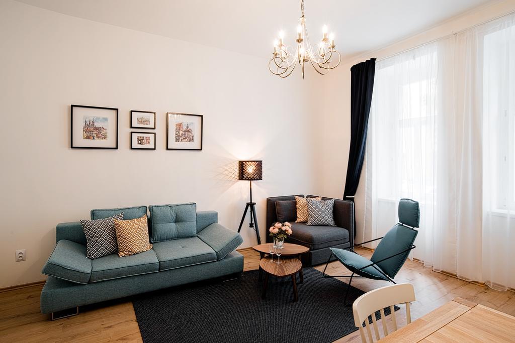Apartment Gesse Brezinova Prag Exteriör bild